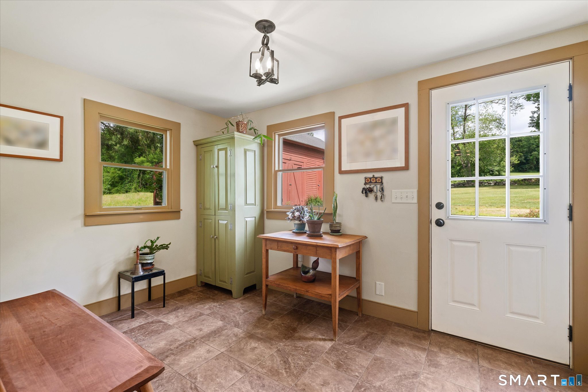 589 Brayman Hollow Road Pomfret, CT 06259 - Photo 13 of 40