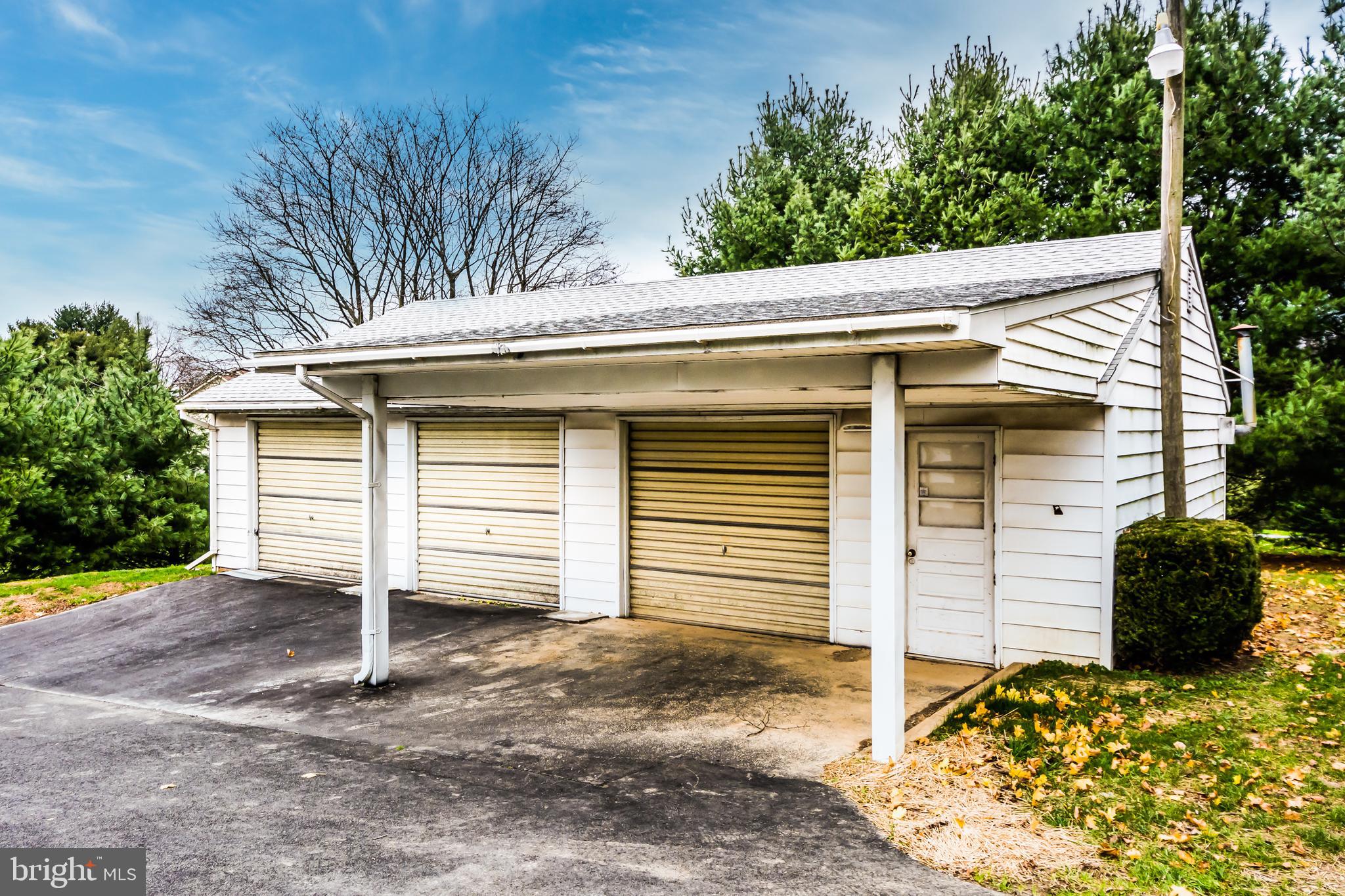 2629 Rocks Road Forest Hill, MD 21050 - Photo 4 of 43 Detached 3 Car Garage