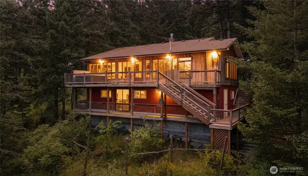 $469,000 | 1136 Island Drive, Lummi Island, WA 98262