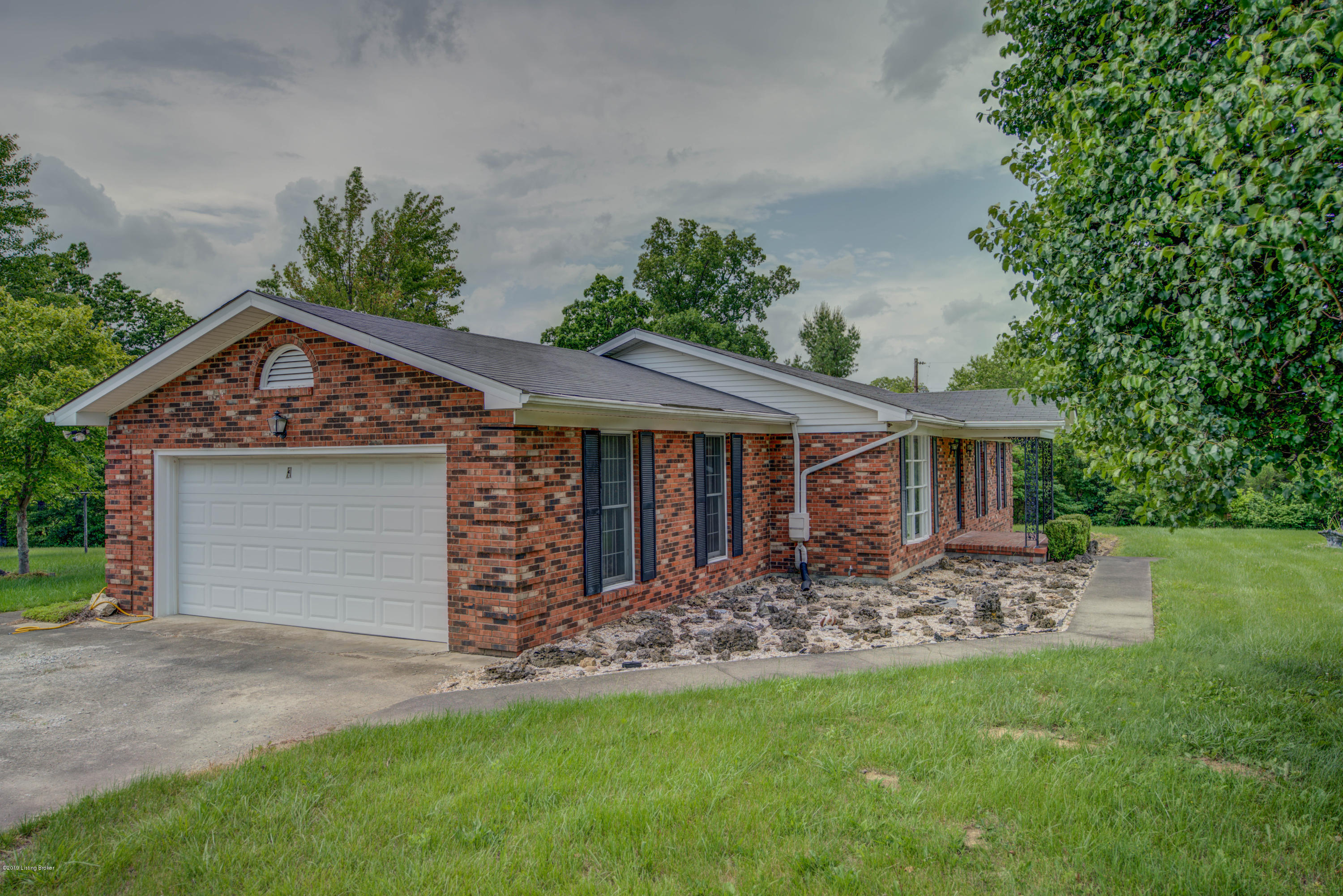 4770 Zoneton Road Shepherdsville, KY 40165 - Photo 28 of 33 _DSC6845_6_7_8_9