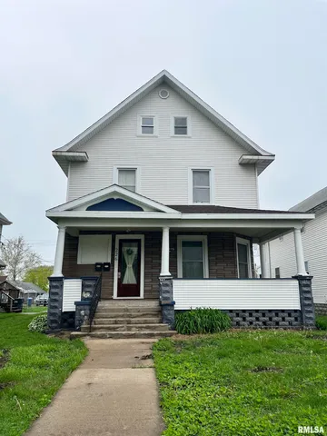 $135,000 | 226 2nd Avenue South, Clinton, IA 52732