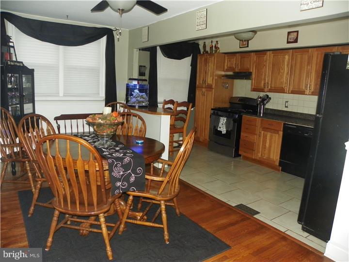 3022 Willits Road Philadelphia, PA 19136 - Photo 3 of 13 Dining Room