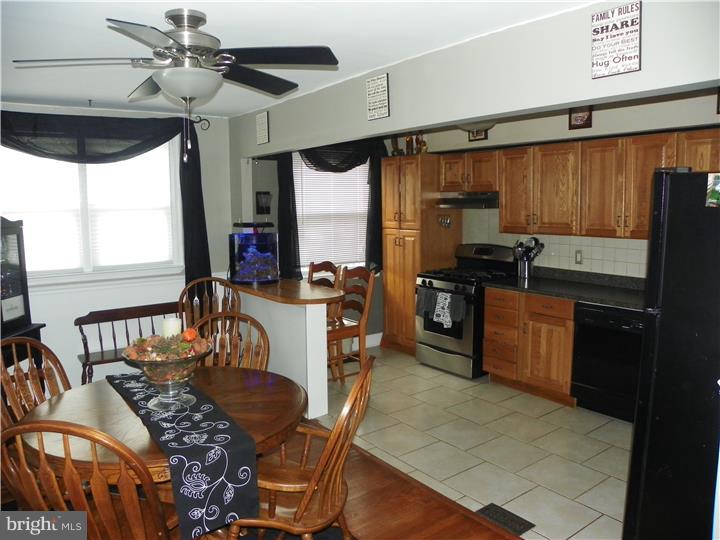 3022 Willits Road Philadelphia, PA 19136 - Photo 4 of 13 Kitchen
