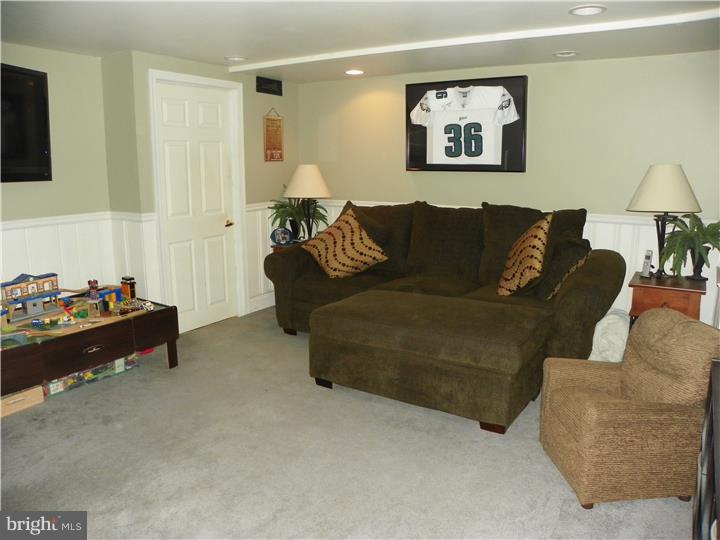 3022 Willits Road Philadelphia, PA 19136 - Photo 7 of 13 Basement - Finished