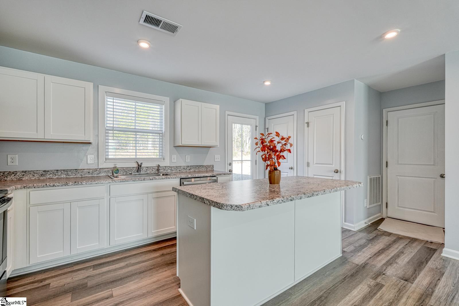 159 Barrington Creek Road Piedmont, SC 29673 - Photo 9 of 34