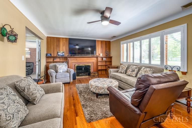 8188 Columbia Road Maineville, OH 45039 - Photo 7 of 54