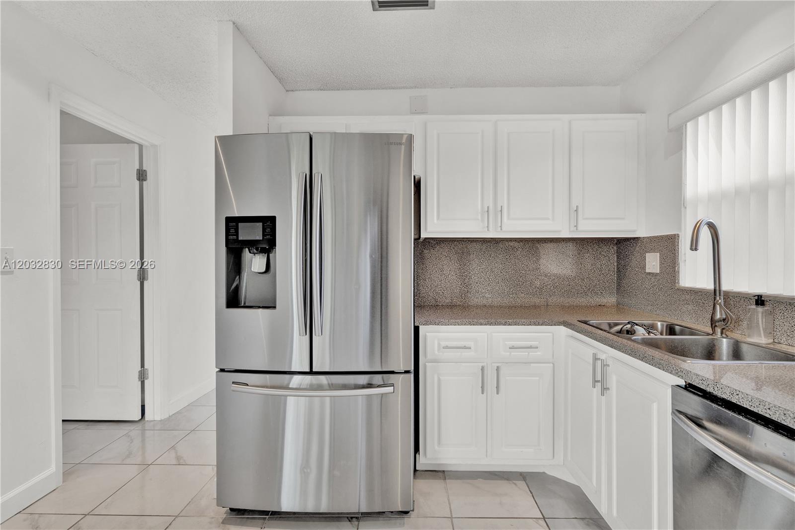 12704 Southwest 71st Terrace Miami, FL 33183 - Photo 15 of 24