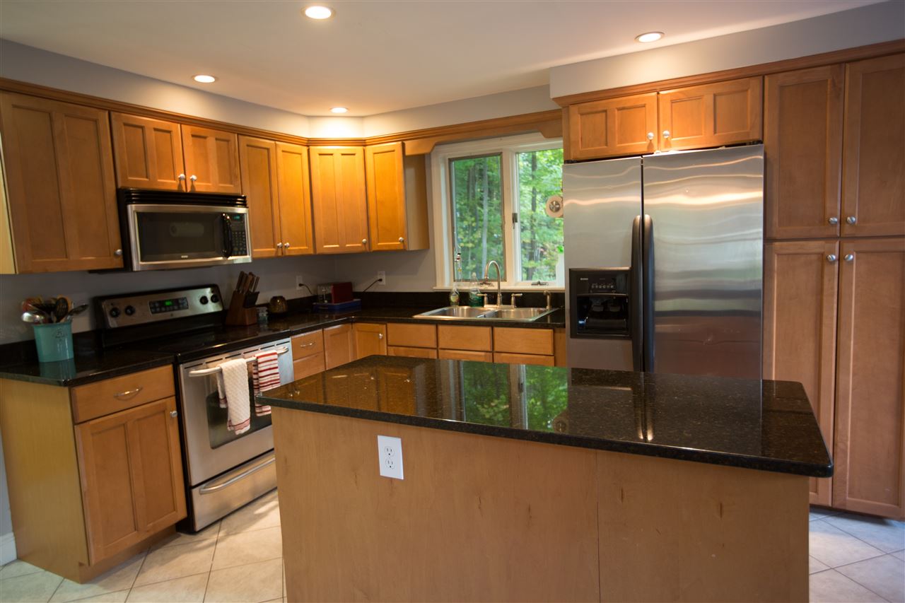 38 Cinnamon Ridge Road Somersworth, NH 03878 - Photo 7 of 32