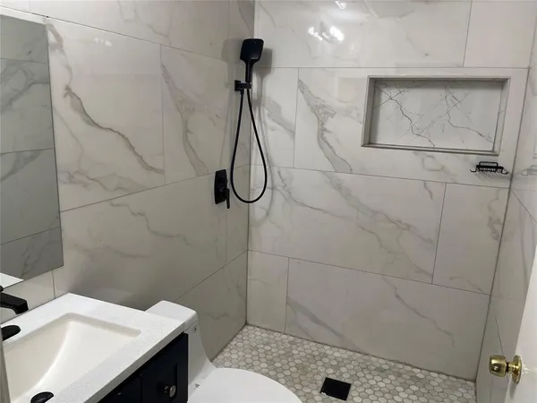 $2,450 | 3817 Bremerton Street, Irving, TX 75062