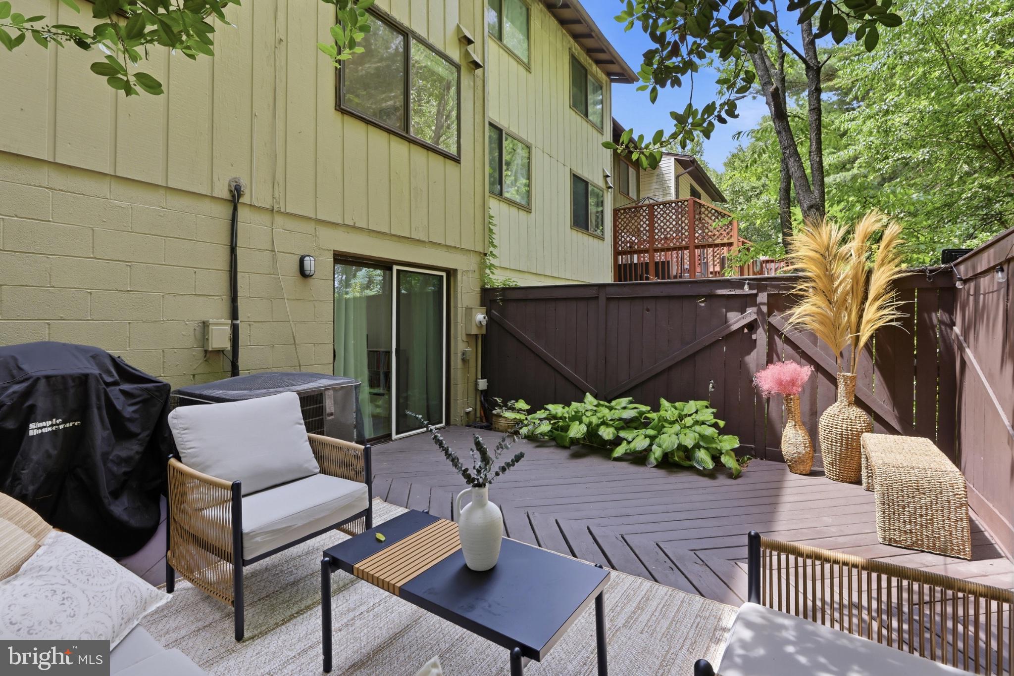 2260 Covent Gardens Court Reston, VA 20191 - Photo 39 of 42 Charming outdoor retreat in nature.