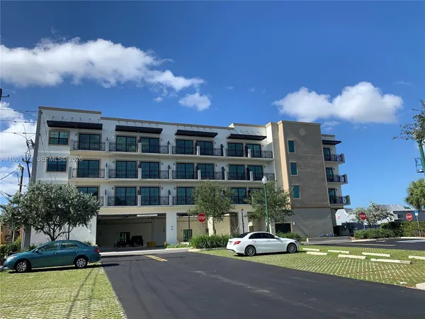 $1,750 | 4100 Southwest 64th Avenue, Unit 309, Davie, FL 33314