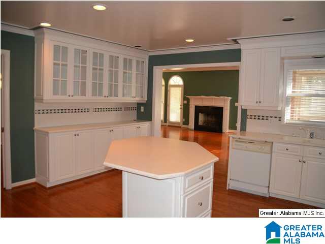 721 Wellington Road South Birmingham, AL 35209 - Photo 12 of 22