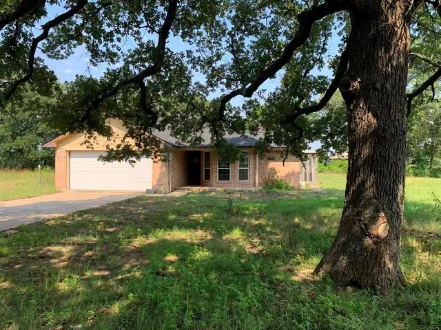 $1,800 | 2994 Highway 24, Campbell, TX 75422