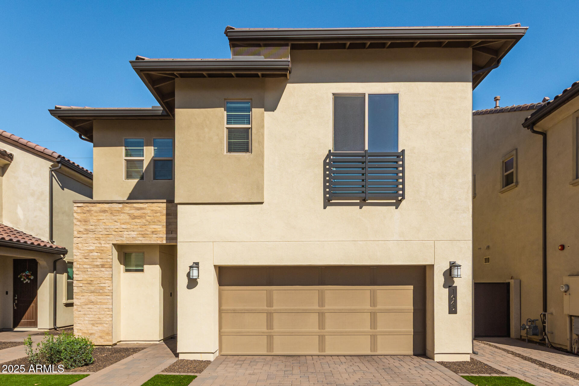 1645 South Follett Way Gilbert, AZ 85295 - Photo 2 of 44 02-Follet