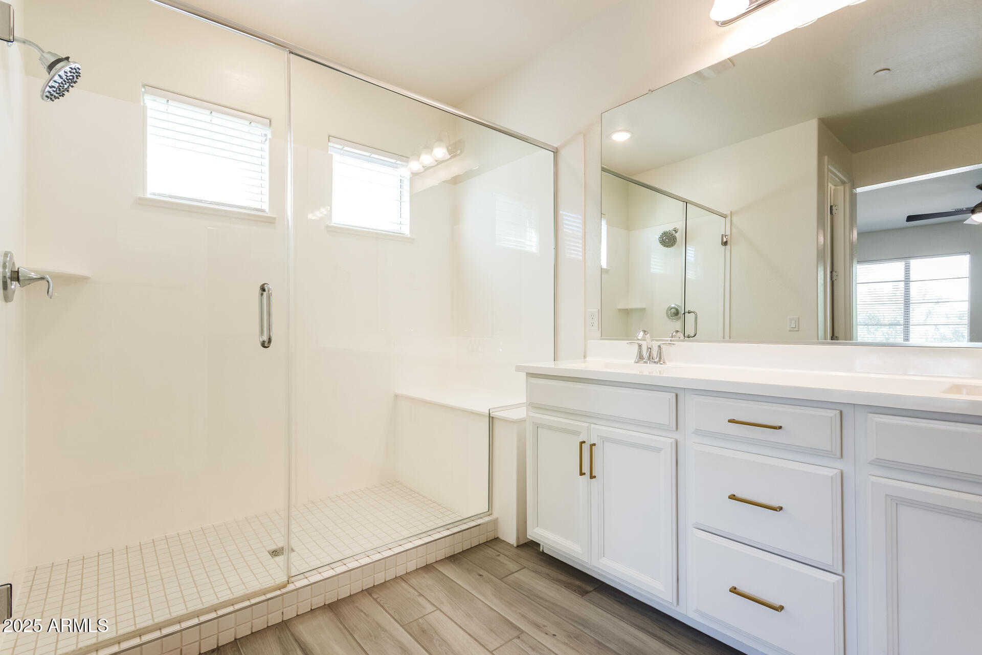 1645 South Follett Way Gilbert, AZ 85295 - Photo 7 of 44 20-Follet