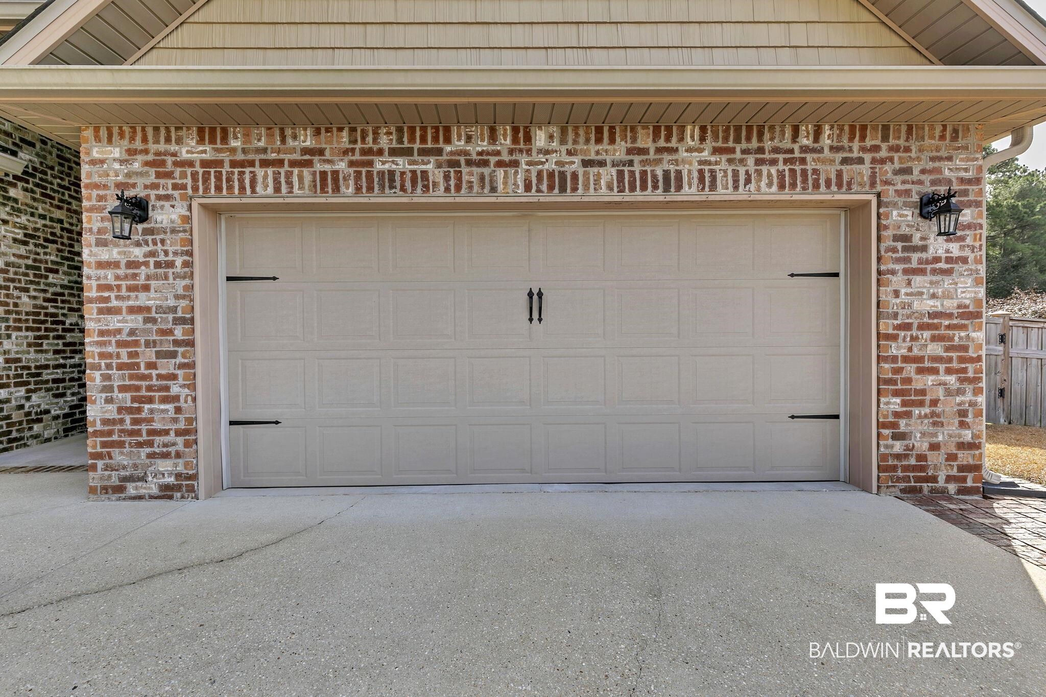 11636 Yuma Lane Daphne, AL 36526 - Photo 4 of 100 2 Car Garage