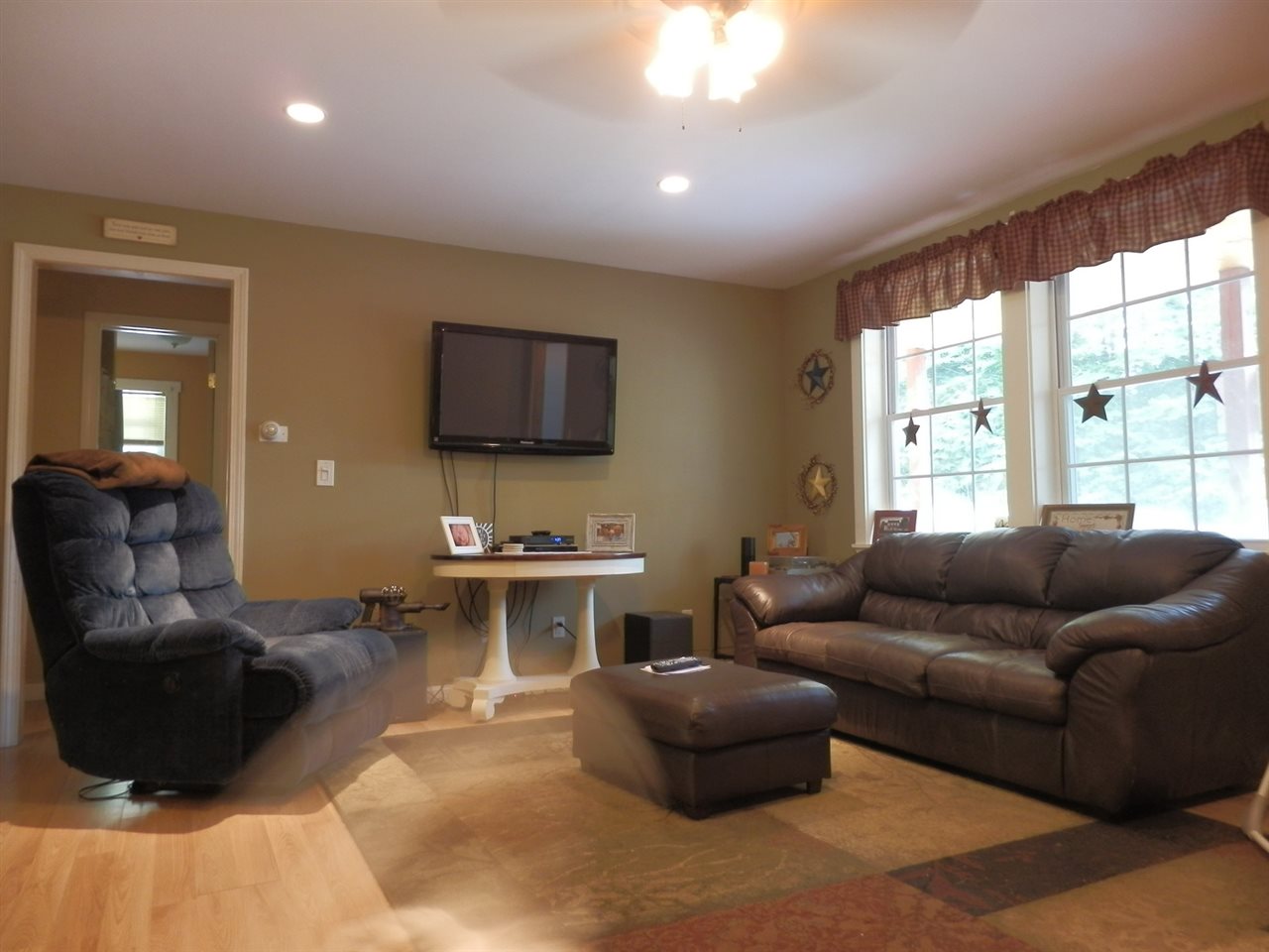 139 Hazen Road Bethlehem, NH 03574 - Photo 5 of 35