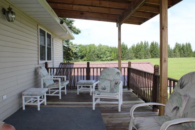 $480,000 | 2812 Shoreline Drive, Lupton, MI 48635