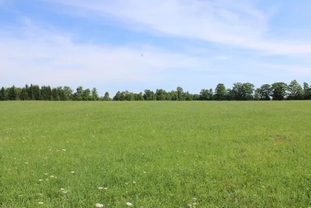 $480,000 | 2812 Shoreline Drive, Lupton, MI 48635