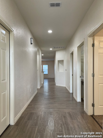 7015 Hallie Ridge San Antonio, TX 78227 - Photo 4 of 27