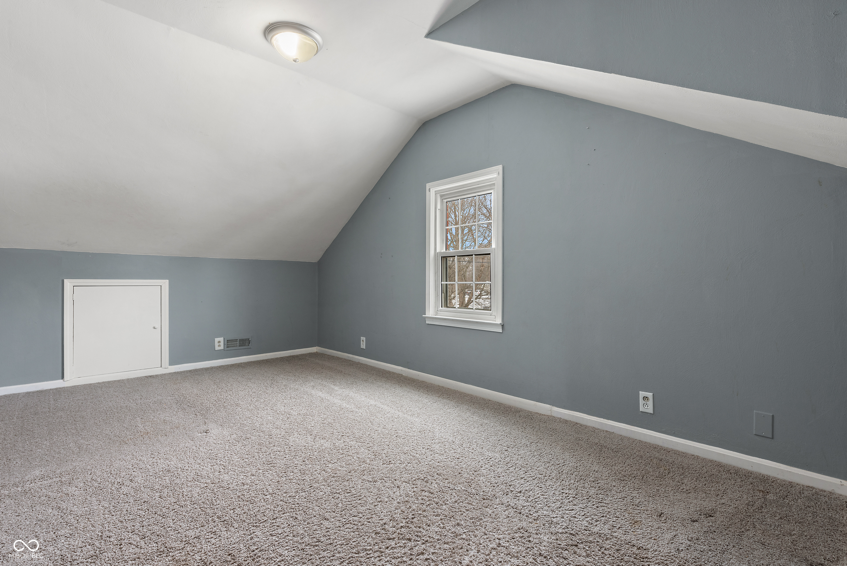 1236 Park Road Anderson, IN 46011 - Photo 2 of 15