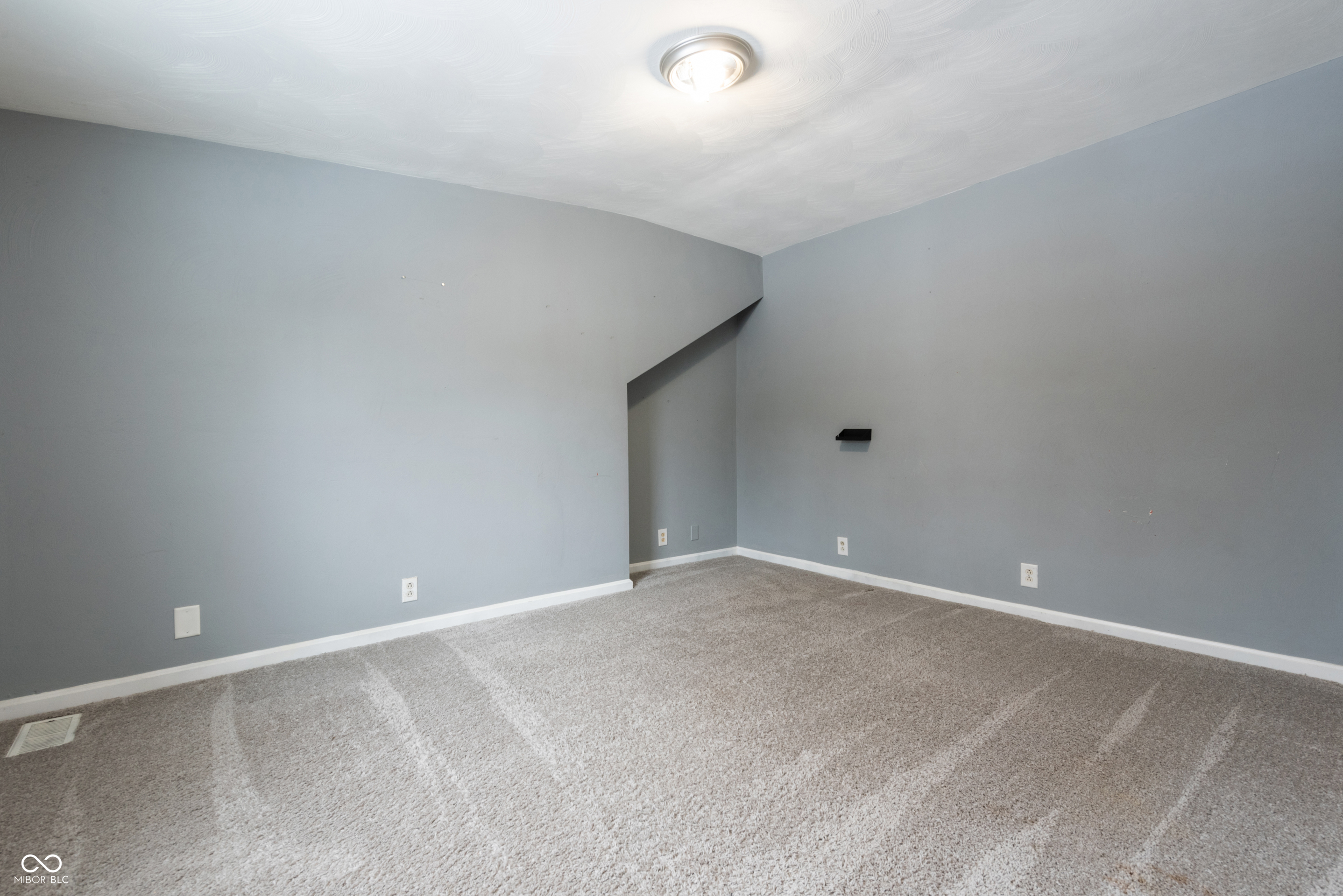 1236 Park Road Anderson, IN 46011 - Photo 3 of 15