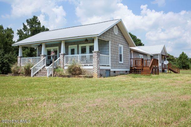 523 Shady Lane Road Willard, NC 28478 - Photo 1 of 46 Classic Farmhouse