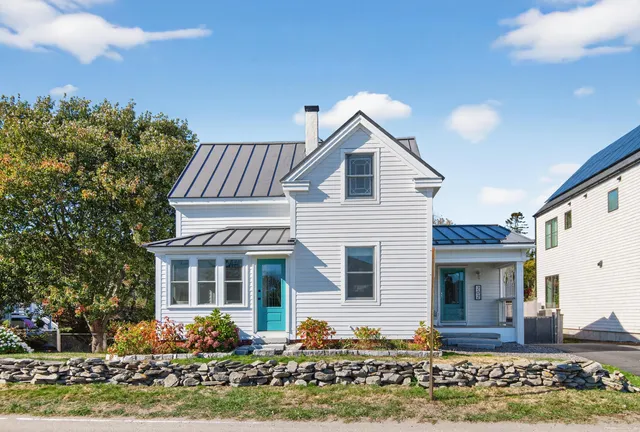 $1,600,000 | 202 Two Lights Road, Cape Elizabeth, ME 04107