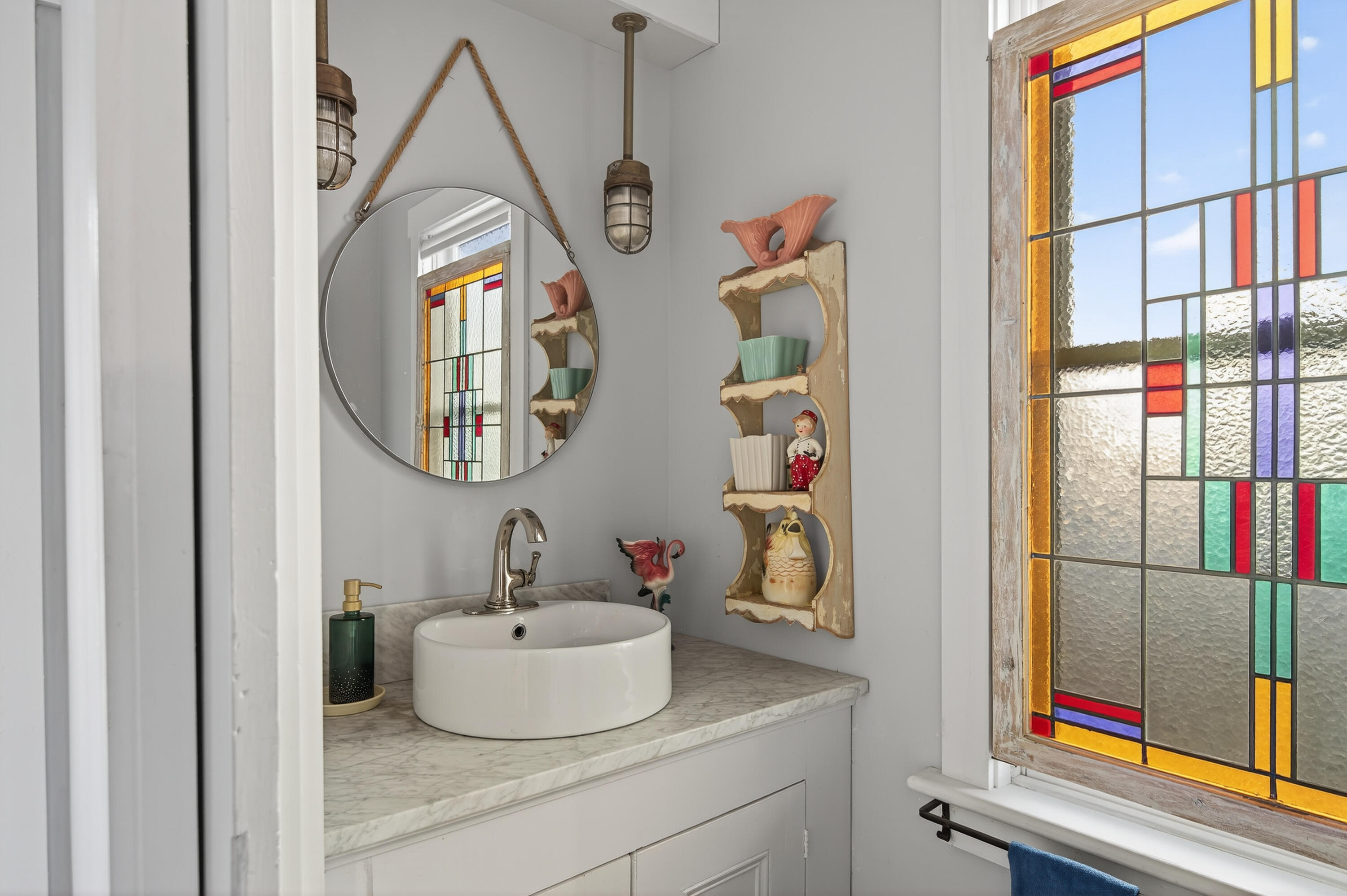 202 Two Lights Road Cape Elizabeth, ME 04107 - Photo 11 of 48 048_202 Two Lights Rd_MorneauStudios_Pri