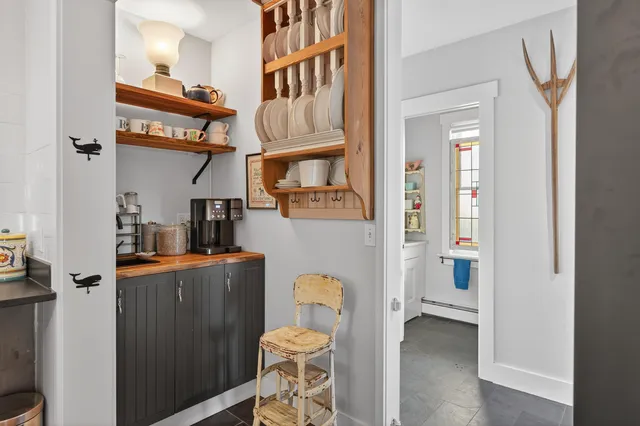 $1,600,000 | 202 Two Lights Road, Cape Elizabeth, ME 04107