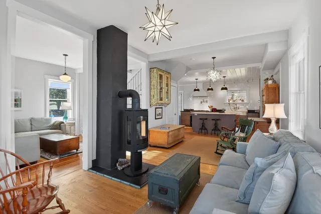 $1,600,000 | 202 Two Lights Road, Cape Elizabeth, ME 04107