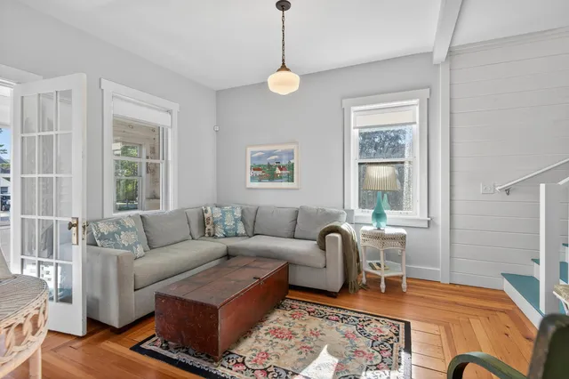 $1,600,000 | 202 Two Lights Road, Cape Elizabeth, ME 04107