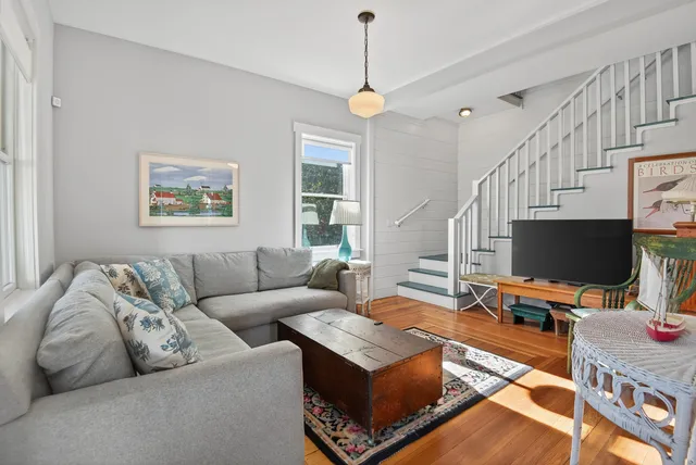 $1,600,000 | 202 Two Lights Road, Cape Elizabeth, ME 04107