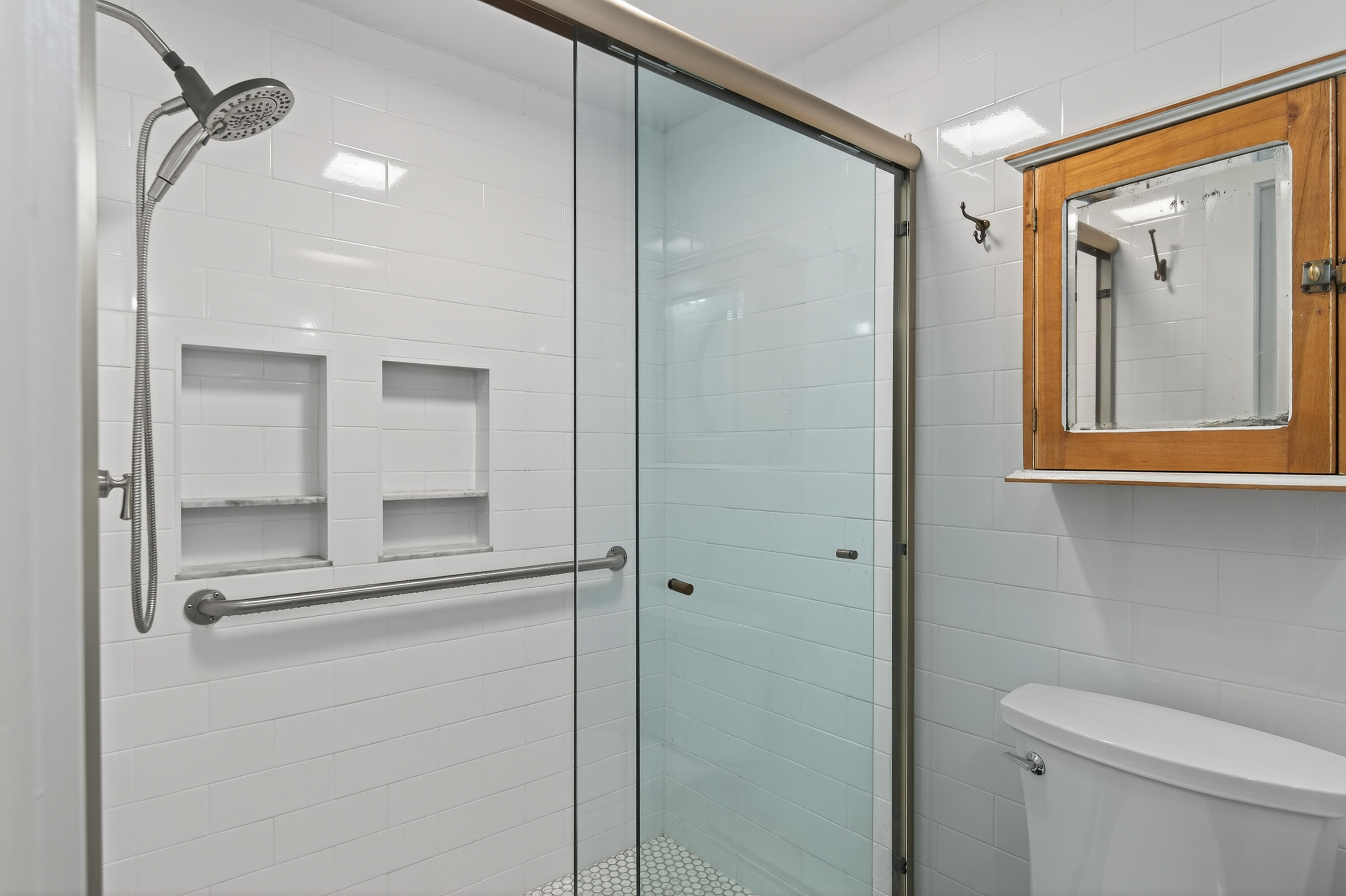 202 Two Lights Road Cape Elizabeth, ME 04107 - Photo 32 of 48 056_202 Two Lights Rd_MorneauStudios_Pri