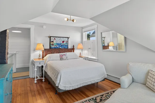 $1,600,000 | 202 Two Lights Road, Cape Elizabeth, ME 04107