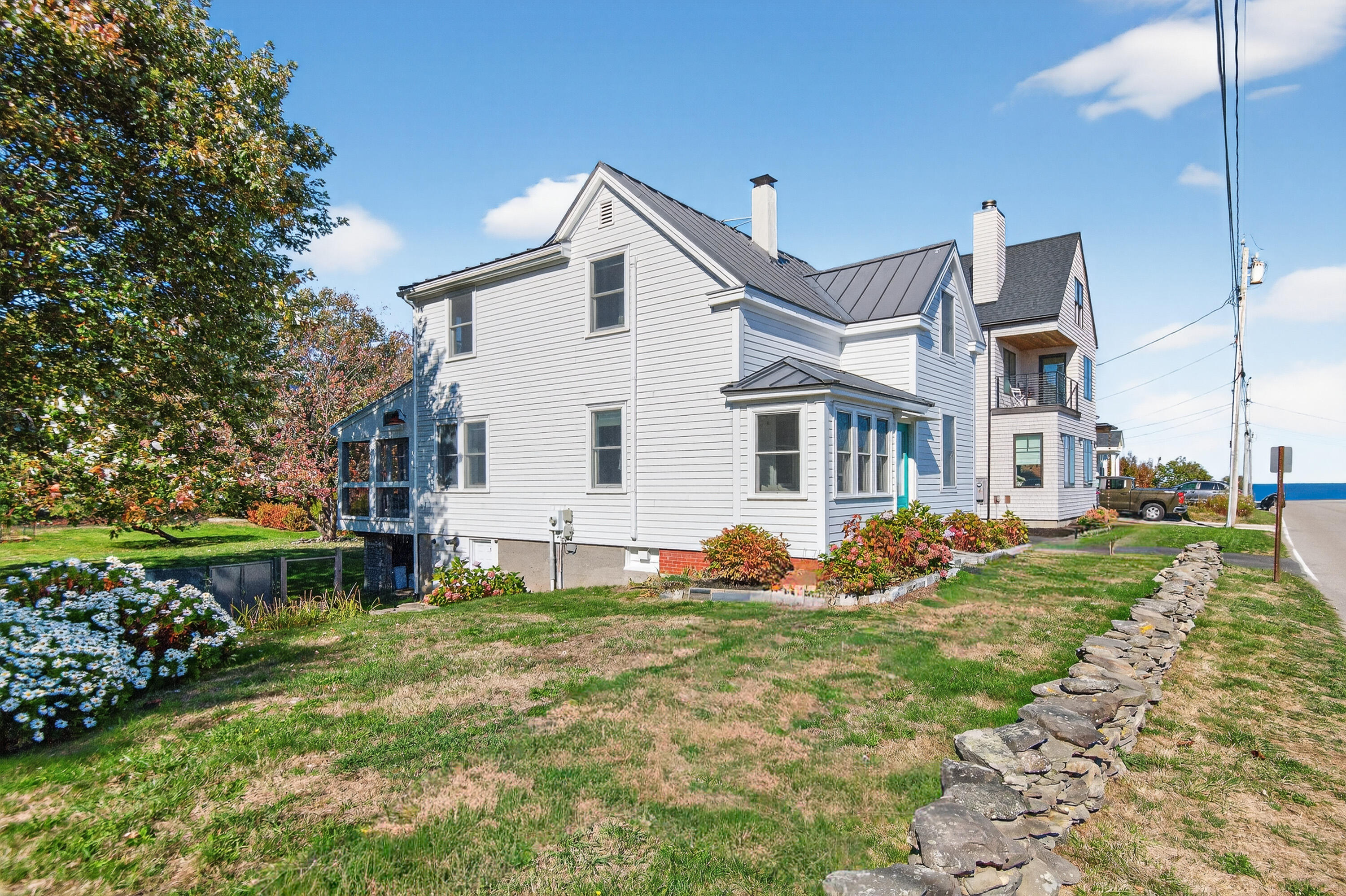 202 Two Lights Road Cape Elizabeth, ME 04107 - Photo 4 of 48 016_202 Two Lights Rd_MorneauStudios_Pri