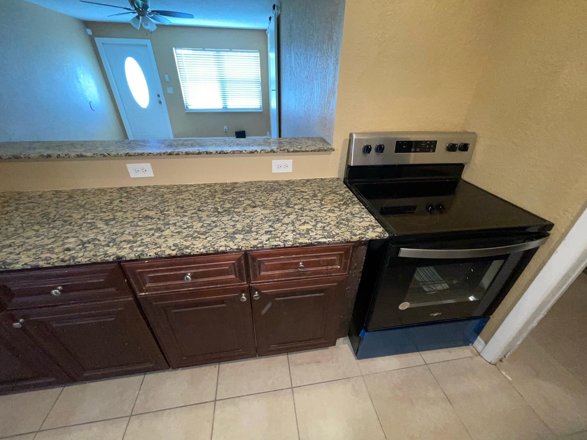 1650 West 12th Court Riviera Beach, FL 33404 - Photo 4 of 17 image0