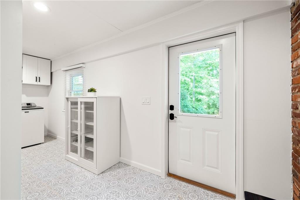 2671 Tanglewood Road Decatur, GA 30033 - Photo 24 of 35