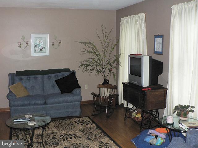 112 Ashley Drive Lititz, PA 17543 - Photo 6 of 10