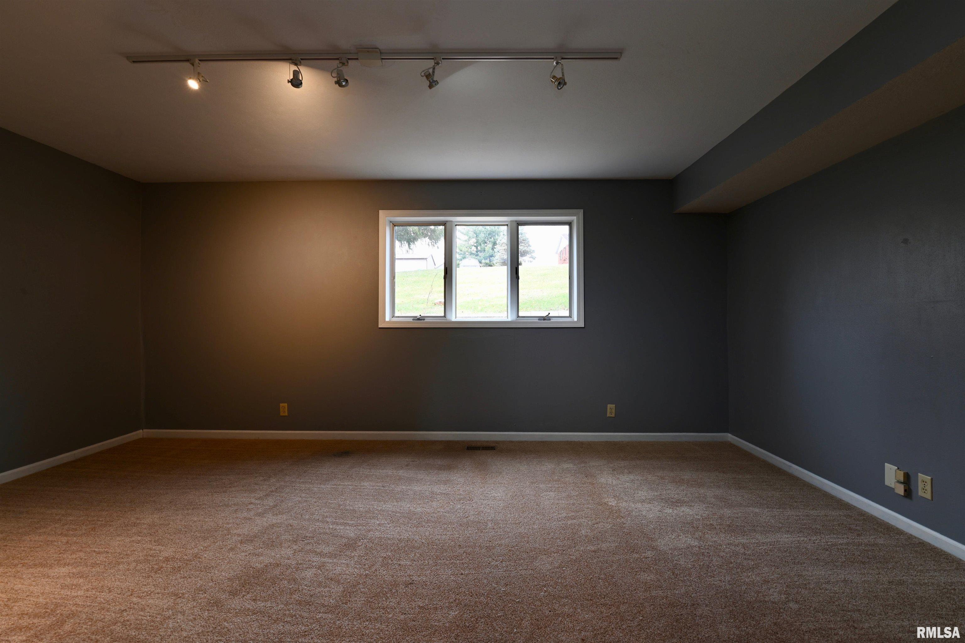 9423 West Buckingham Court Mapleton, IL 61547 - Photo 25 of 36 Gallery Image 25