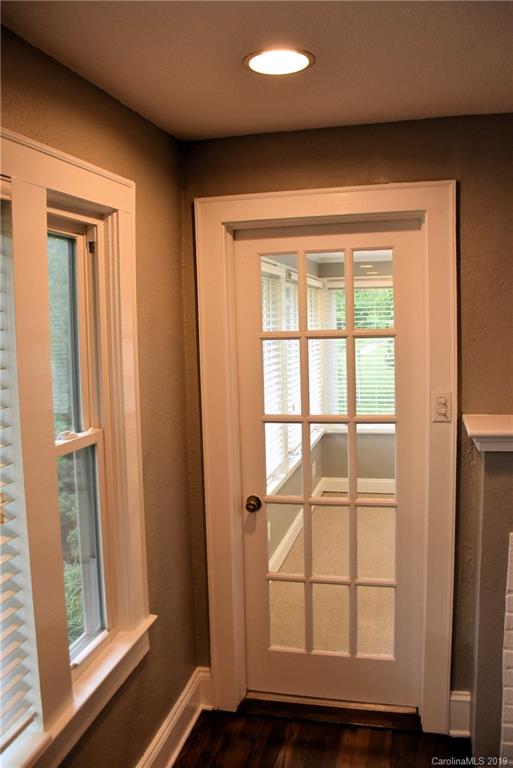 920 Hebron Road Hendersonville, NC 28739 - Photo 11 of 32 Gallery Image 11