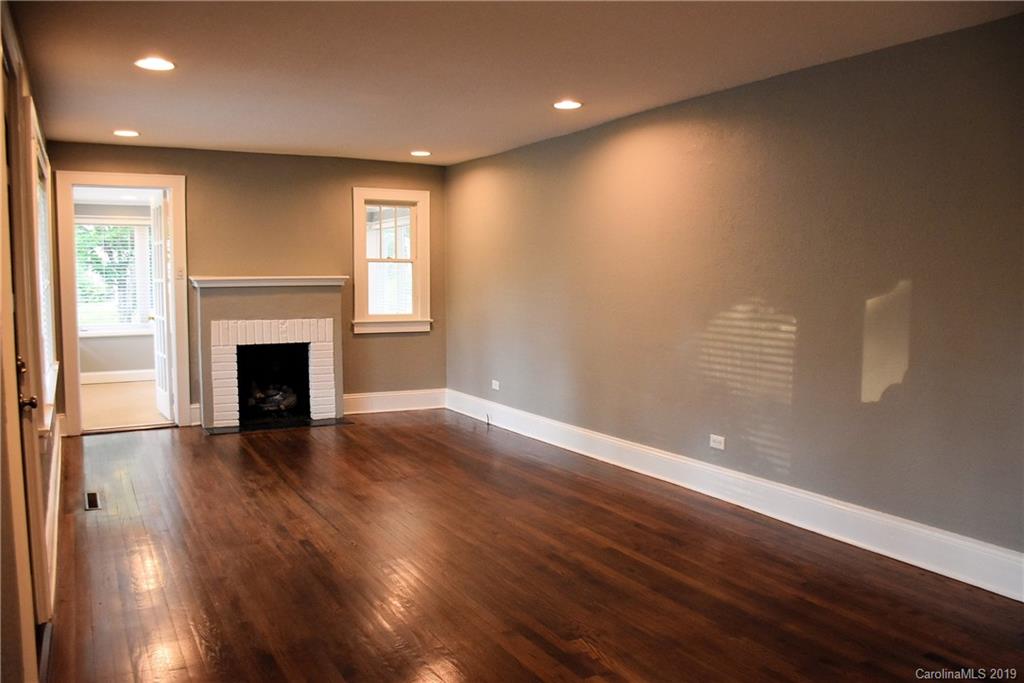 920 Hebron Road Hendersonville, NC 28739 - Photo 16 of 32 Gallery Image 16