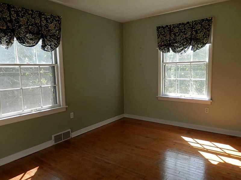 657 Beatty Road Monroeville, PA 15146 - Photo 19 of 24 Bedroom.