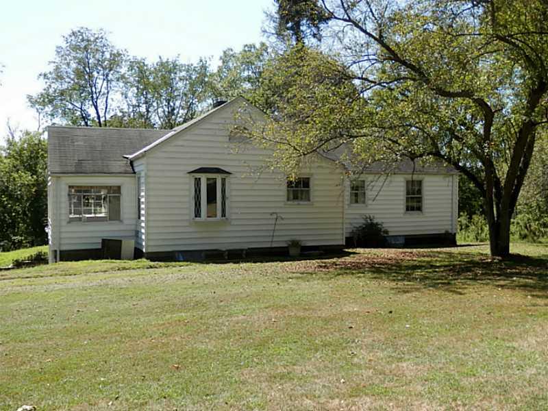657 Beatty Road Monroeville, PA 15146 - Photo 7 of 24 Exterior Back.