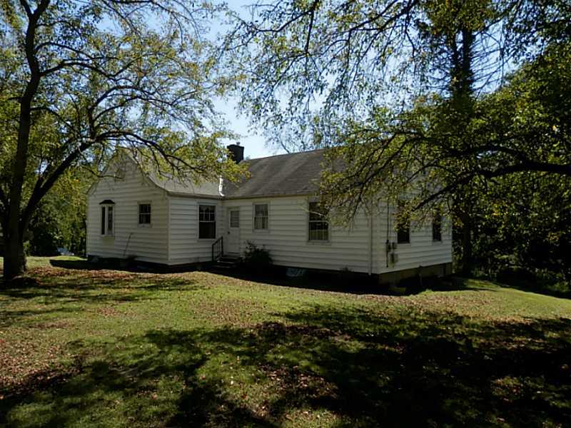 657 Beatty Road Monroeville, PA 15146 - Photo 8 of 24 Exterior Back.