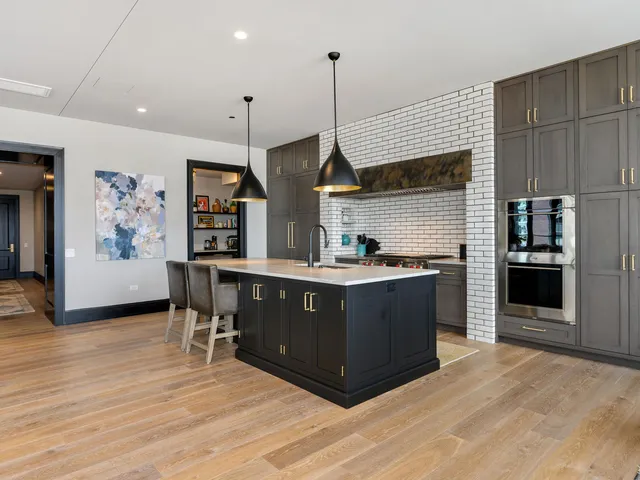 $16,000 | 1109 West Washington Boulevard, Unit 7A, Chicago, IL 60607