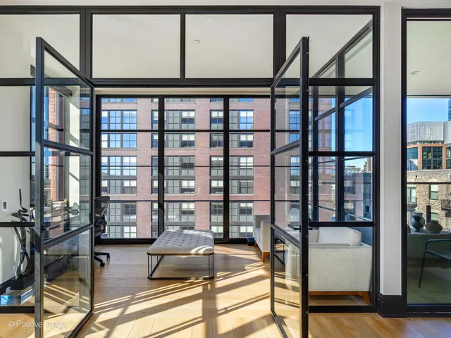 $16,000 | 1109 West Washington Boulevard, Unit 7A, Chicago, IL 60607