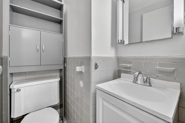 $250,000 | 6 Fordham Hill Ovl, Unit 14B | University Heights