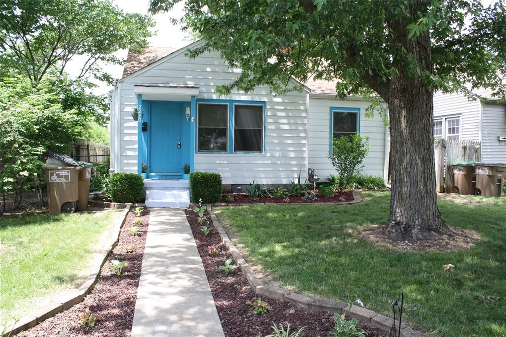 2220 Union Street Columbus, IN 47201 - Photo 1 of 23