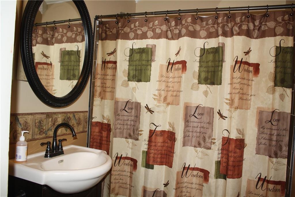 2220 Union Street Columbus, IN 47201 - Photo 17 of 23
